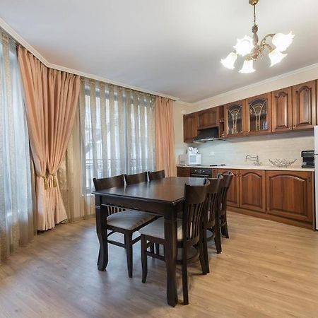 וארנה Vazov Residence , Two Bedroom Top Centre Apartment מראה חיצוני תמונה