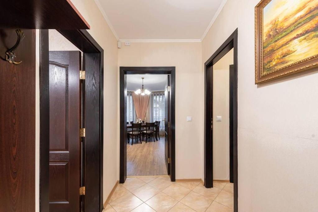 וארנה Vazov Residence , Two Bedroom Top Centre Apartment מראה חיצוני תמונה