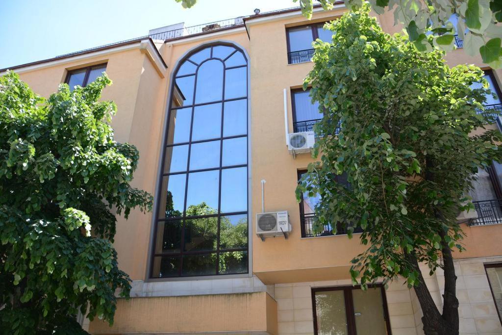 וארנה Vazov Residence , Two Bedroom Top Centre Apartment מראה חיצוני תמונה